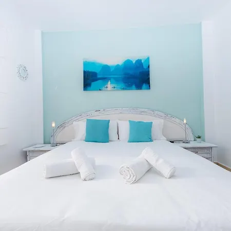 La Sonada Bright Penthouse With Views