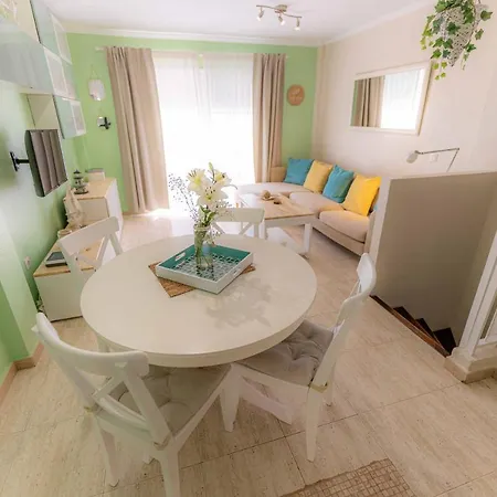 La Sonada Bright Penthouse With Views
