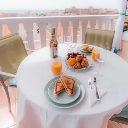 La Sonada Bright Penthouse With Views *