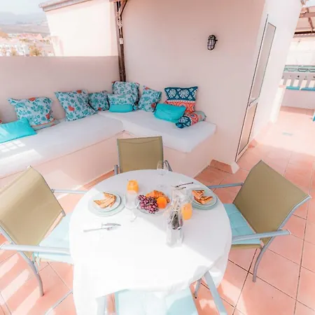 La Sonada Bright Penthouse With Views 卡亚俄萨尔瓦赫