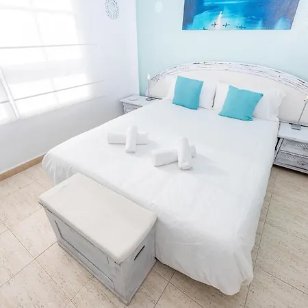 La Sonada Bright Penthouse With Views 卡亚俄萨尔瓦赫